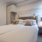 Апартаменты Grey House *