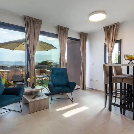 Grey House Lägenhet Bol