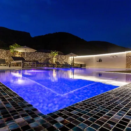 Lägenhet Grey House Bol