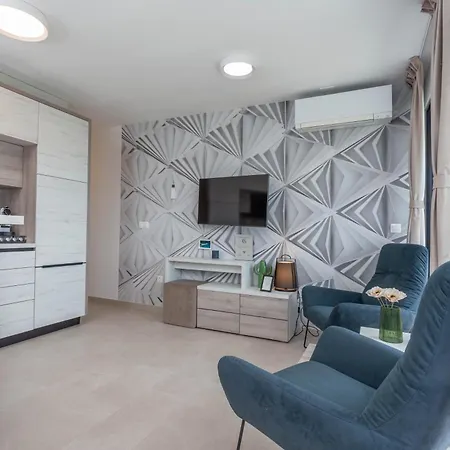 Grey House Apartman Bol